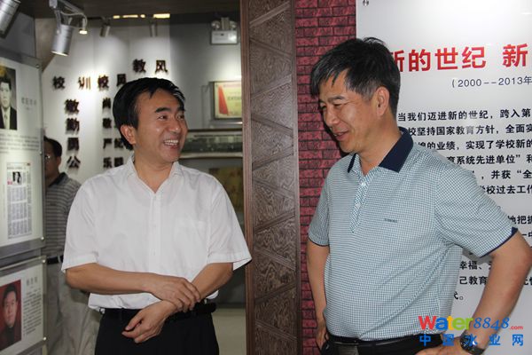清華大學(xué)環(huán)境學(xué)院副院長(zhǎng)左劍惡教授回母校講學(xué)